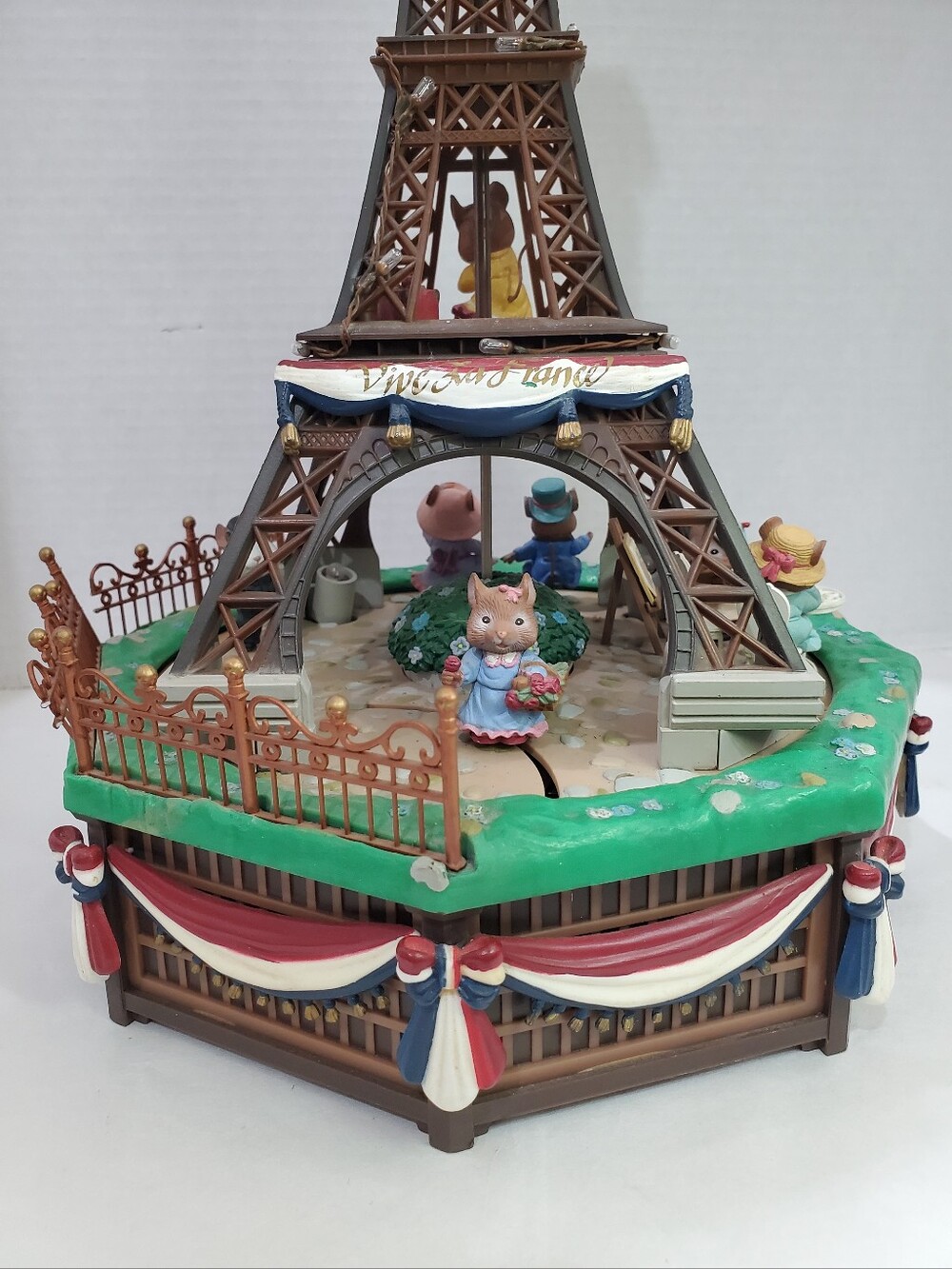 Enesco Eifel Tower Musical FOR PARTS ONLY - NOT WORKING - NO PLUG